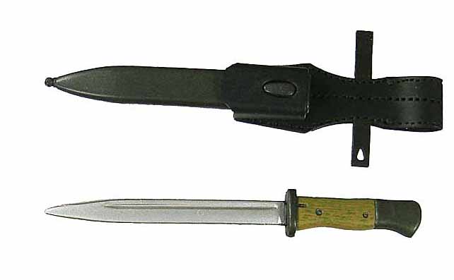 Willi Junge & Josef Alte Knife w/ Sheath